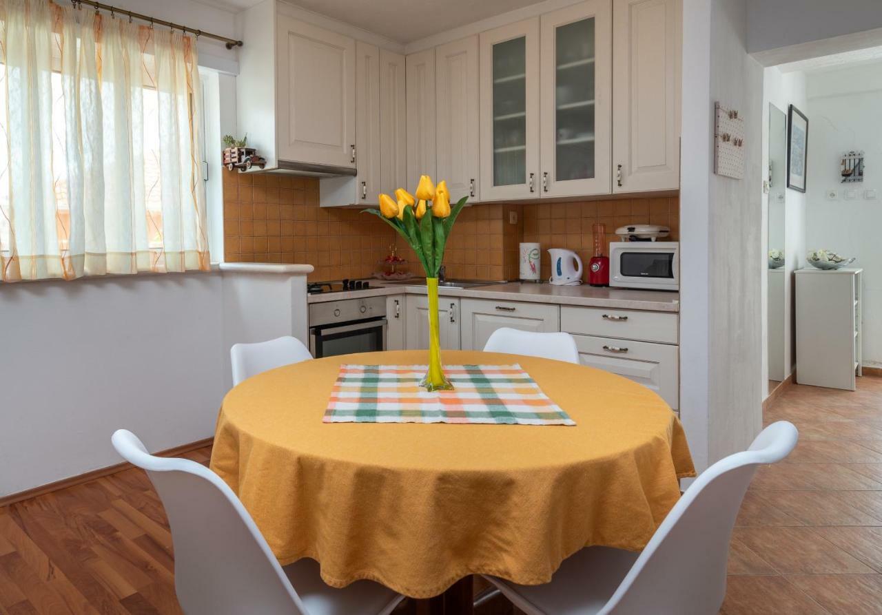 Apartment Dinka Traù Esterno foto