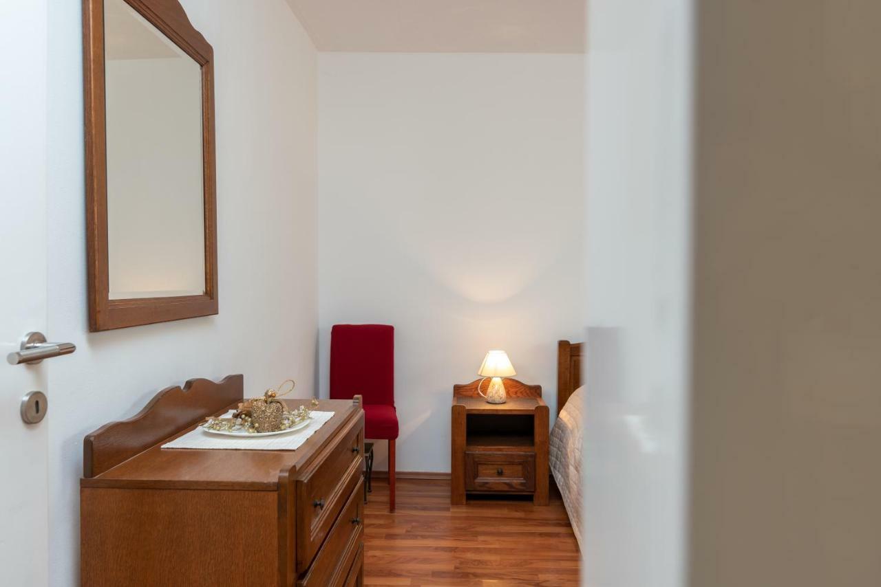 Apartment Dinka Traù Esterno foto