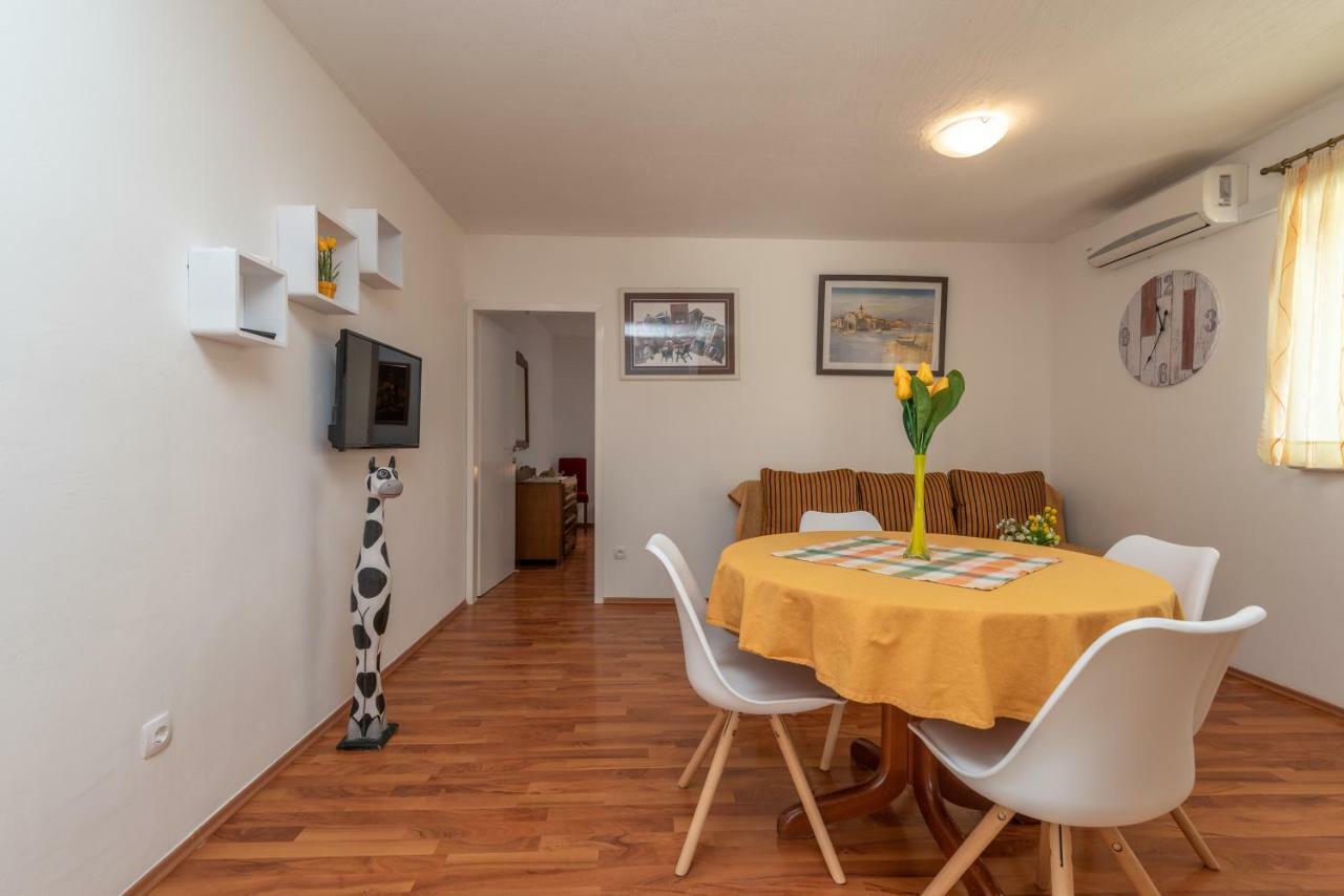Apartment Dinka Traù Esterno foto
