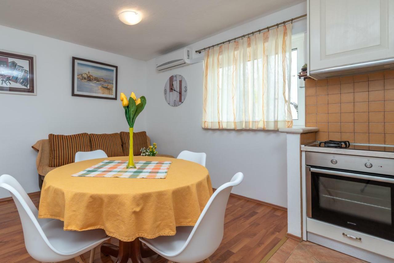 Apartment Dinka Traù Esterno foto